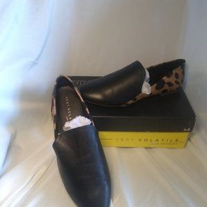 NWB Very Volatile Gaga Sport Sandal